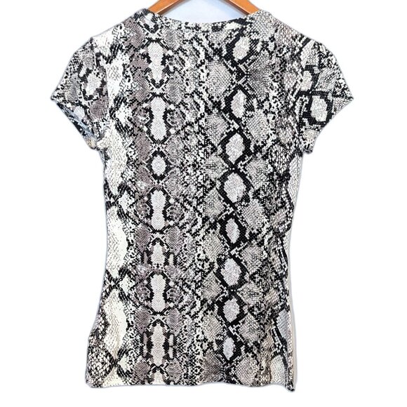 Express | Super Soft Essential Jersey Tee Snake in Ivory | Size Small - Picture 8 of 11